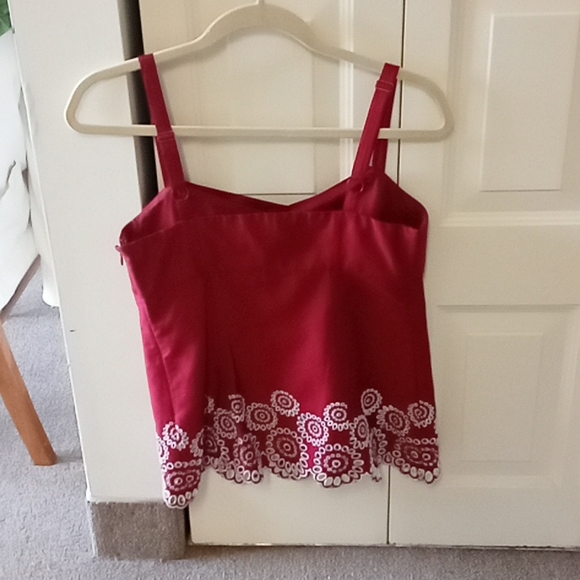 Top - Picture 2 of 4